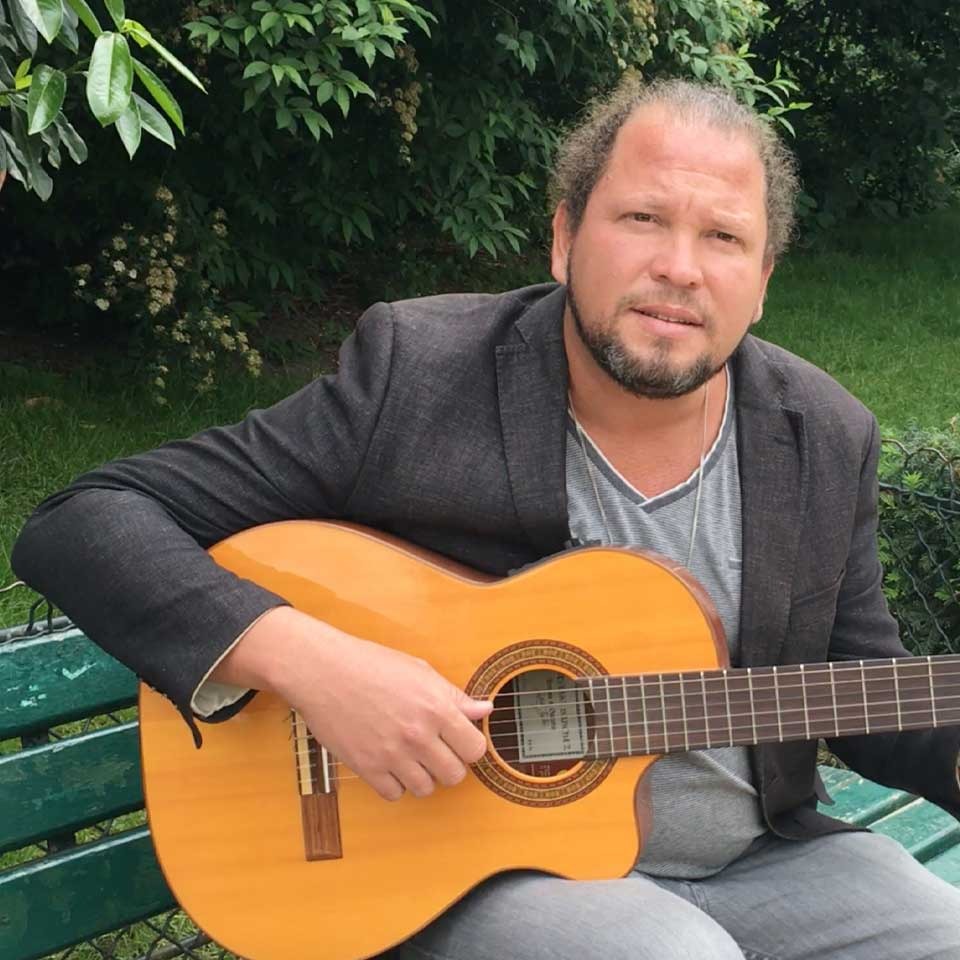 Ian Manzanal